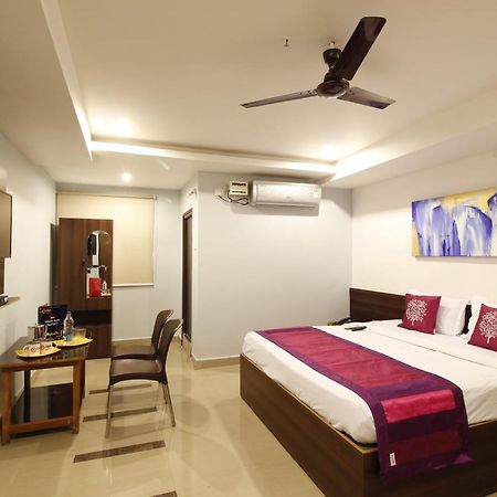 Hotel Mango Leaves Hyderabad Bagian luar foto