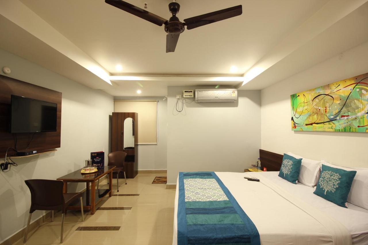 Hotel Mango Leaves Hyderabad Bagian luar foto